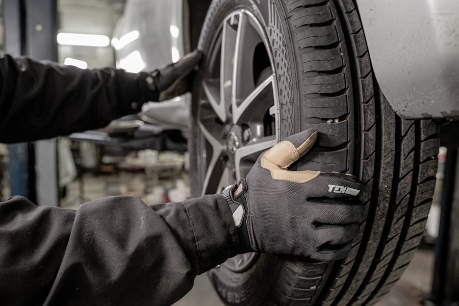 Anvelope auto în service